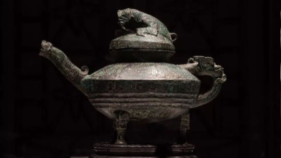 Çin çalınan 1800 tarihi eseri geri aldı
