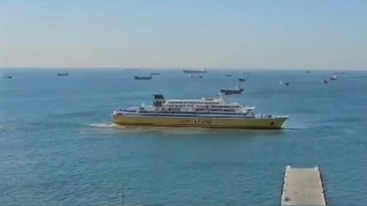 Denizi kirleten 35 gemiye 93 milyon 644 bin 860 lira ceza