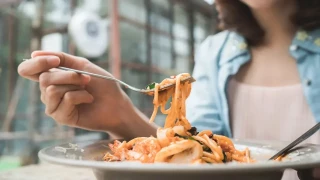 D��ar�dan yemek yeme al��kanl��� sa�l��� bozuyor