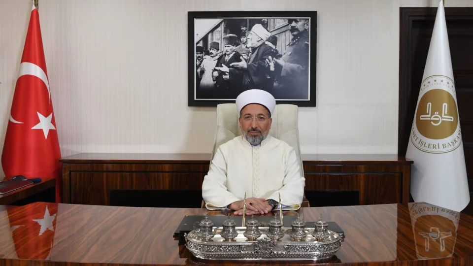 Diyanet ��leri Ba�kan�'ndan Ramazan Bayram� mesaj�
