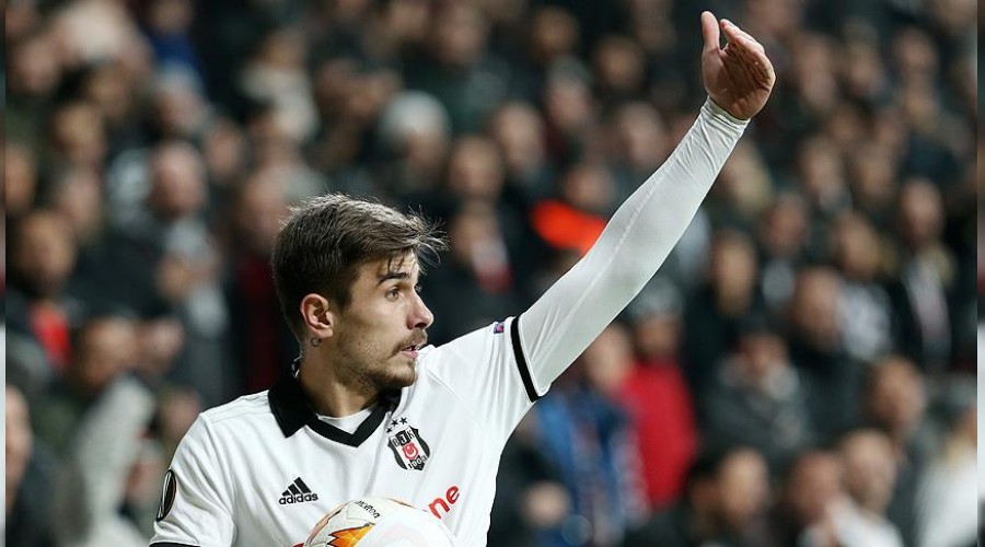 Dorukhan İngiltere'yi istiyor