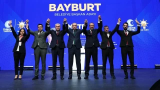 Erdoğan AKP'nin 48 başkan adayını açıkladı
