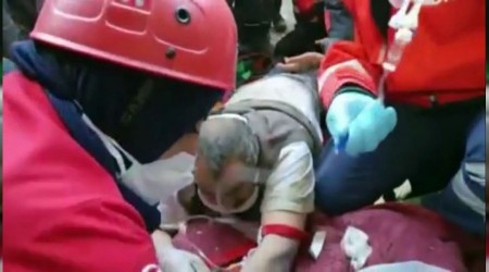 Halim Sarı 26 saat sonra enkazdan kurtarıldı