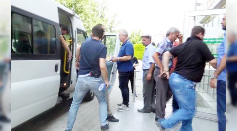 �nternet doland�r�c�lar� tutukland�