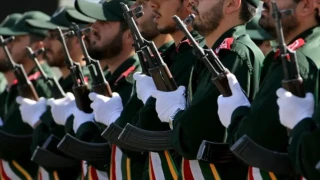 �ran Devrim Muhaf�zlar� Ordusu: ABD'nin sald�r�s�na se�ti�imiz zaman ve yerde kar��l�k verece�iz 