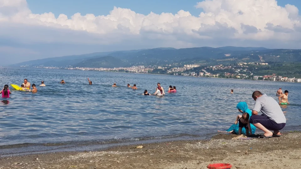 Kaytazdere Sahili: Marmara'n�n temiz ve sakin k�y�lar�ndan biri