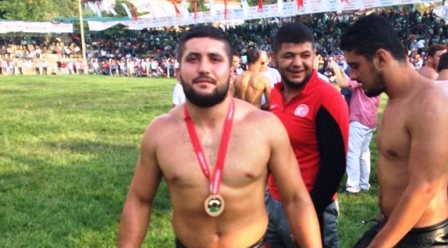 Milli güreşçi hayatını kaybetti