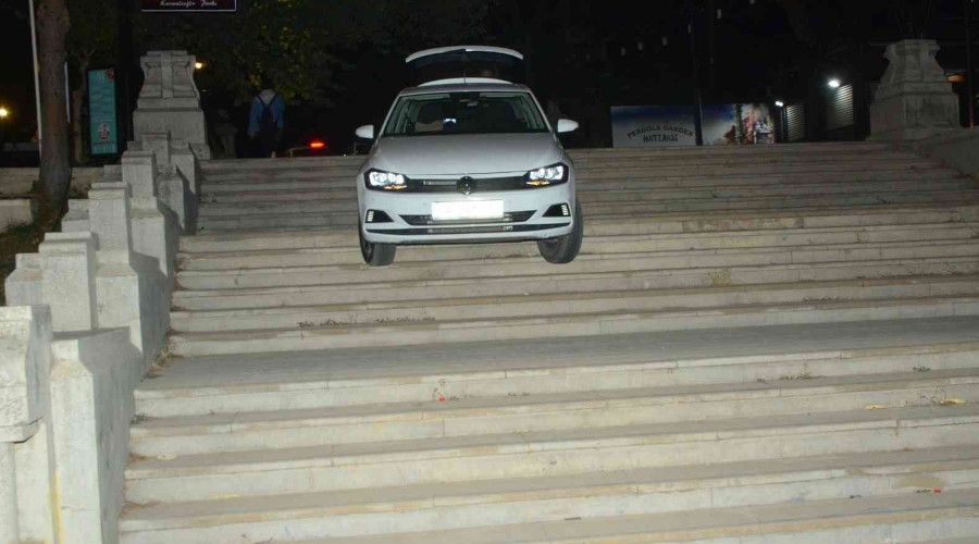 Navigasyonun sürücüye yaptığını duyan inanamıyor