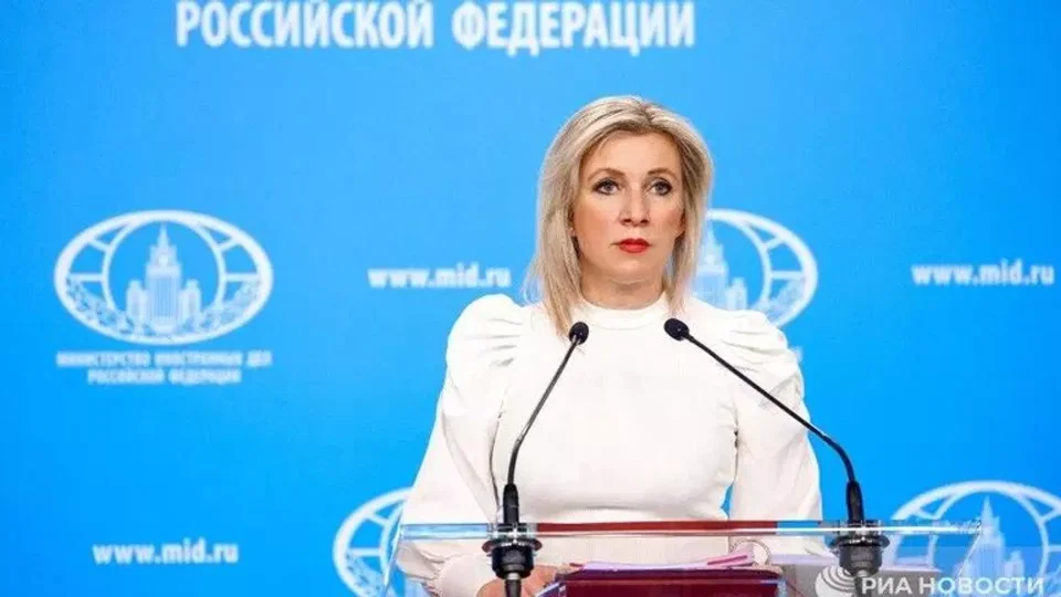  Rusya D��i�leri Bakanl��� S�zc�s� Zaharova, Rusya, ABD ve �in liderlerinin APEC Zirvesi kapsam�nda ger�ekle�tirebilece�i g�r��menin, d�nyaya kaostan istikrara ge�i� umudu verdi�ini s�yledi