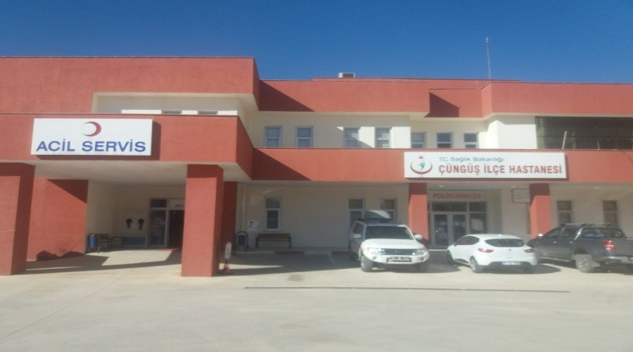 Sağlık ekibine 'taziyeyi şikayet ettin' dayağı