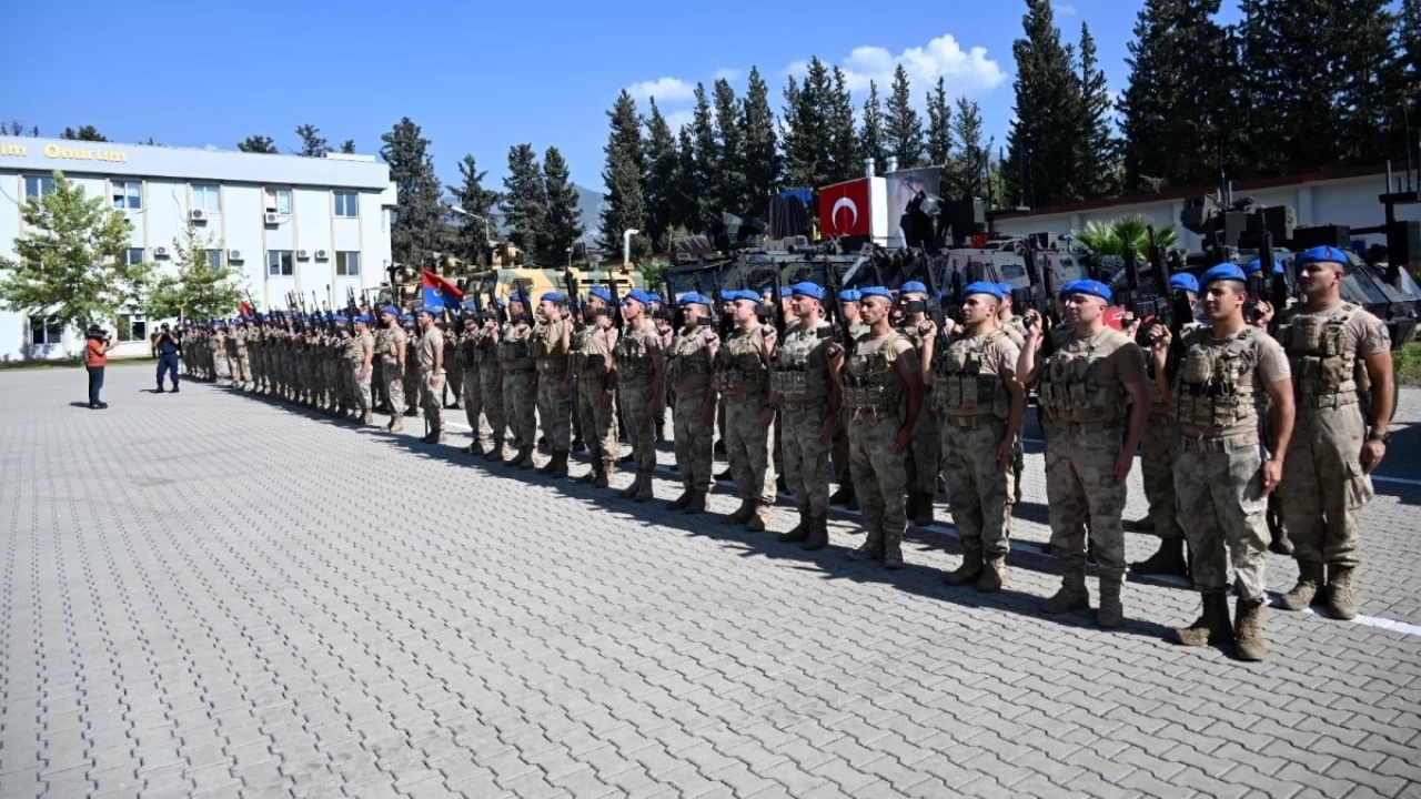 Suriye'de görev yapacak jandarma komandolar dualarla uğurlandı