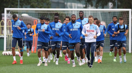 Trabzonspor Adana'da 3 puan peinde 