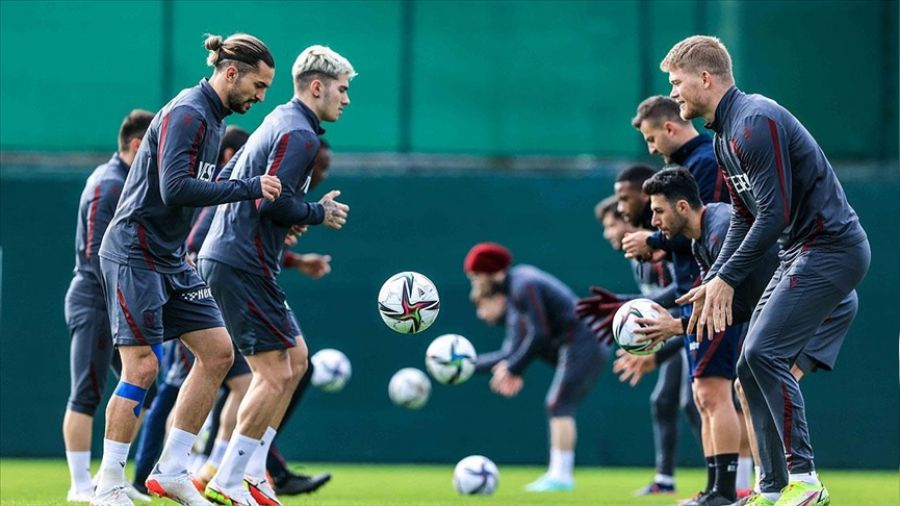 Trabzonspor Gaziantep'te 3 puan pe�inde