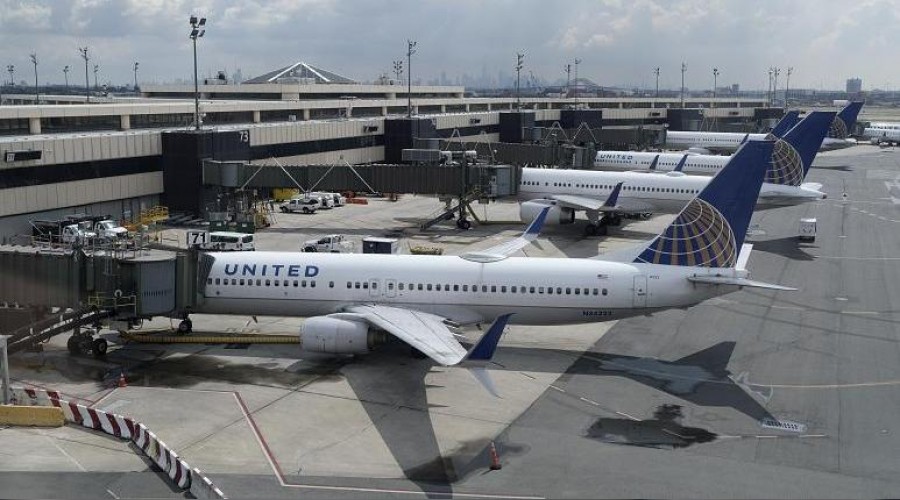  United Airlines'de en b�y�k i�ten ��karma