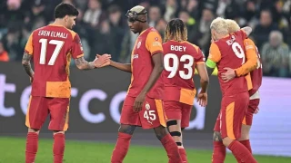 Victor Osimhen, Galatasaray tarihine geçti