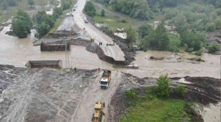 Yol kt iki ilenin Kastamonu'yla balants kesildi