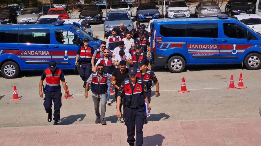 20 yaşındaki genci kan davası yüzünden öldürmüşler