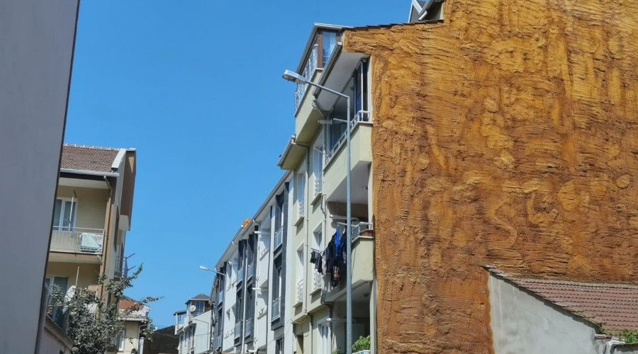 3. Katın penceresinden düşen çocuk ağır yaralandı