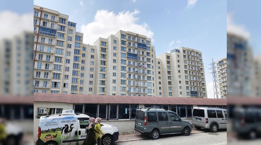 Bakıcı kadın yere çakıldı