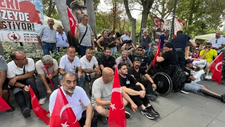 Ba�kentte y�rek s�zlatan tablo 