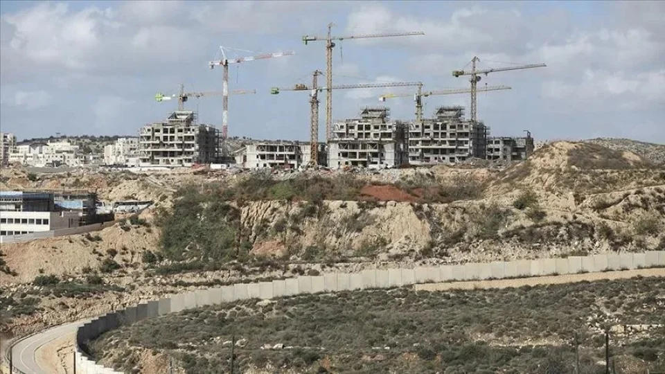 Bat� �eria'da Filistin y�netimindeki 100 noktay� hedef alan yeni bir yerle�im plan� haz�rland��� iddia edildi
