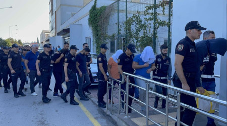 Belediyelerde yolsuzluk soruşturmasında çok sayıda tutuklama