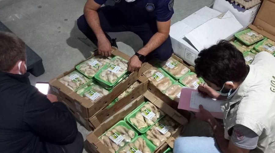 Bodrum'da 1 ton tarihi geçmiş gıda imha edildi