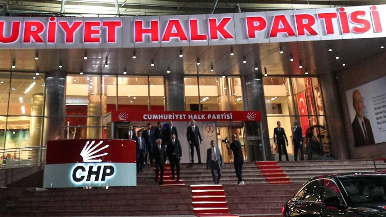 CHP'de 8'i büyükşehir 209 başkan adayı daha belirlendi
