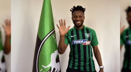 Denizlispor, Onazi'ye imza attırdı