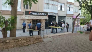 Dört çocuk annesi kadını öldürüp, intihar girişiminde bulundu