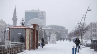 Erzurum'da kar yüksekliği 30 yılda 3'te 1 azaldı