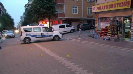 Esenyurt'ta kuruyemişçiye silahlı saldırı