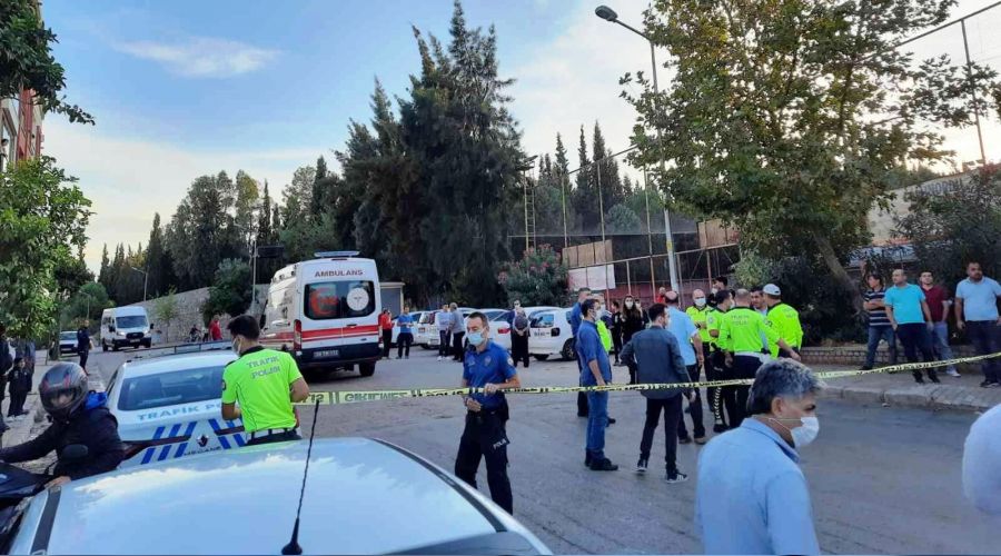 Eski eşinin kocasına araç ile çarpıp 450 metre sürükledi