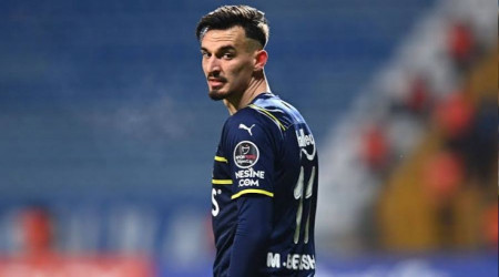 Fenerbahçe Berisha'yı Ausburg'a kiraladı
