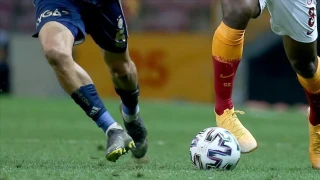 Fenerbah�e ve Galatasaray'da Cumartesi stresi