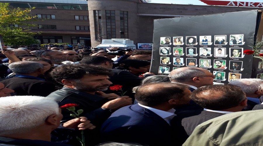 Gar �n�nde g�zya�lar� sel oldu