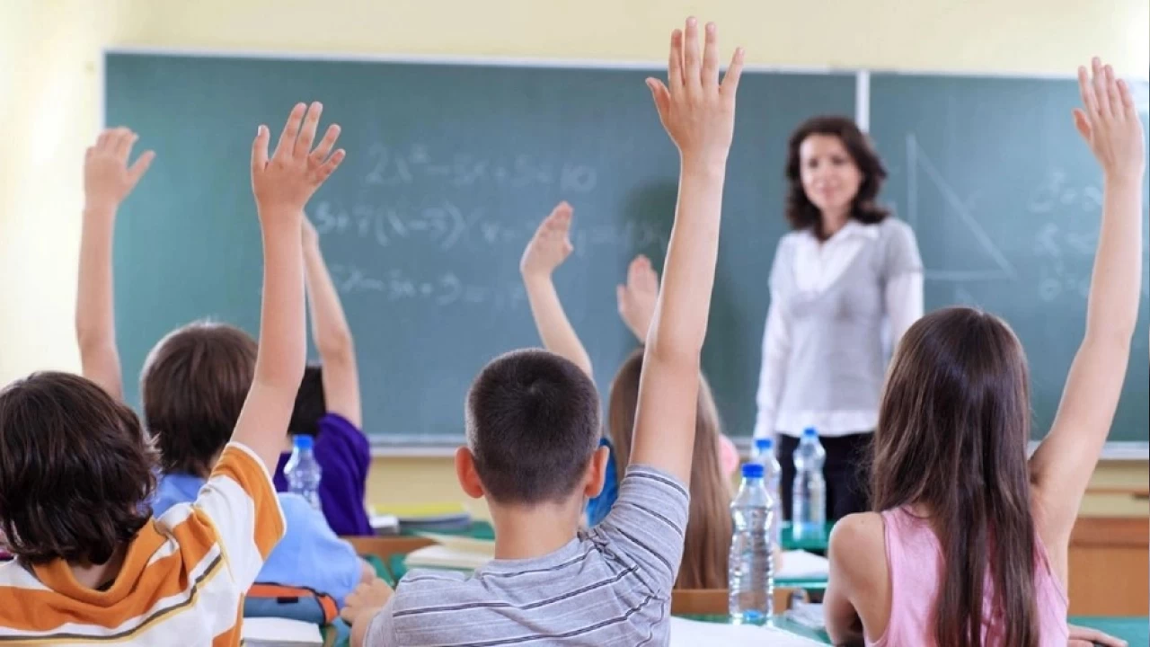 'Görgü kuralları' okullarda müfredat kapsamına alındı
