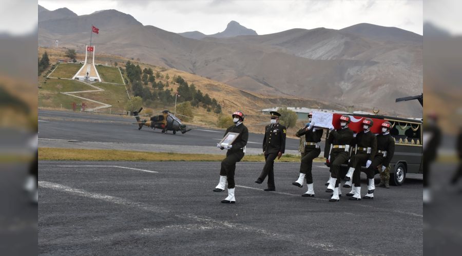 Hakkari'de şehit asker için tören düzenlendi