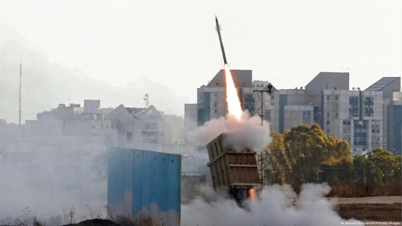 Hizbullah, �srail'e ait askeri noktaya art arda sald�r�lar d�zenledi