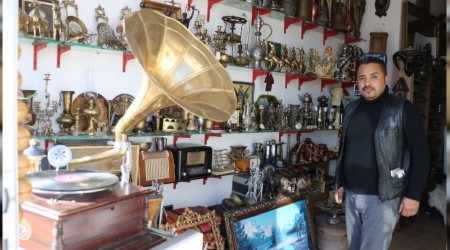 Hurdacılıktan antikacılığa geçti