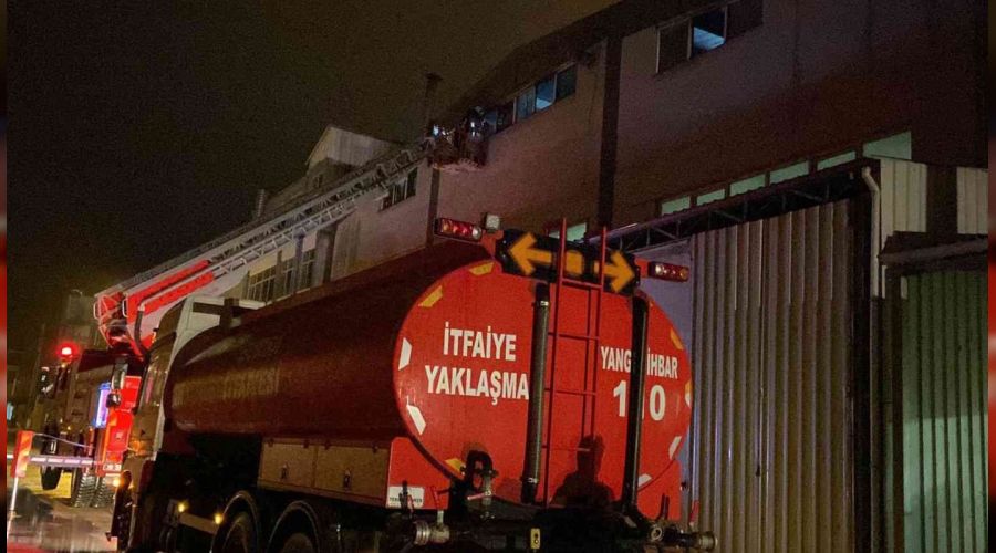 İnegöl'de mobilya fabrikasında yangın