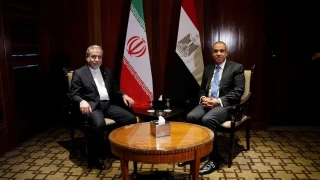 İran Dışişleri Bakanı Erakçi, Mısırlı mevkidaşıyla görüştü