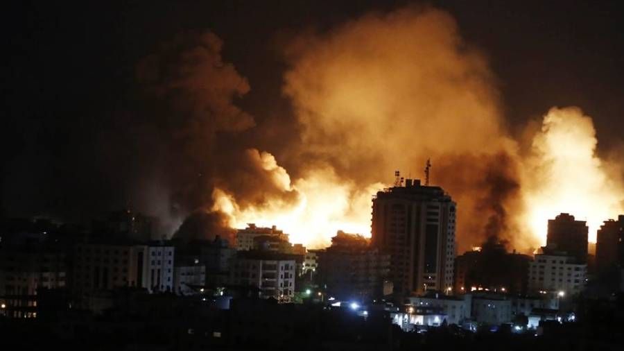 İsrail savaş uçakları Gazze Şeridi'ni gece boyunca bombaladı: Çok sayıda ölü ve yaralı var