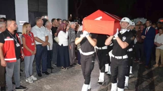 İsrail'in katlettiği Ayşenur'un cenazesi Aydın Didim'e getirildi