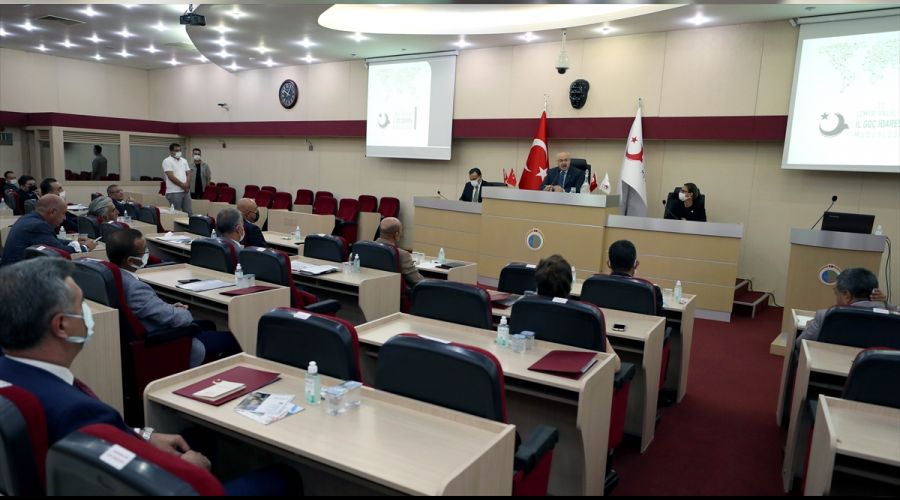 İzmir'de 200 bin yabancı yaşıyor