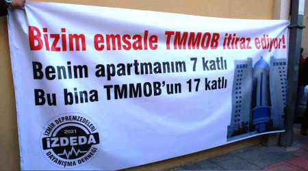 İzmirli depremzedeler TMMOB'yi protesto etti
