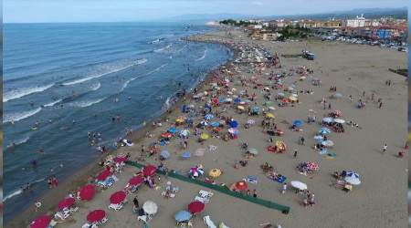 Karasu, nfusunun onlarca kat turisti arlyor