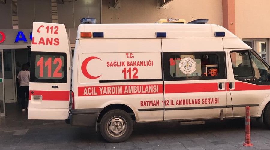 Kar�n a�r�s� �ikayeti ile gitti�i hastaneden cans�z bedeni ��kt�