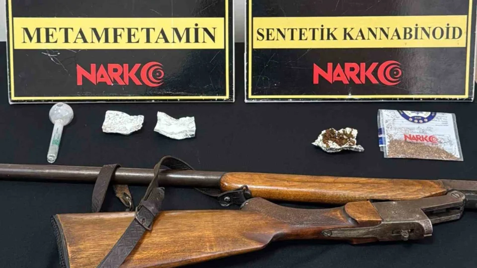 K�r�ehir'de narkotik operasyonu: 9 g�zalt�