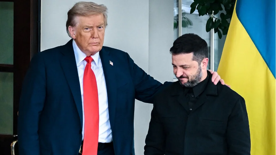 Muhalifleri tasfiye etti, sıra sandığı yok etmeye geldi